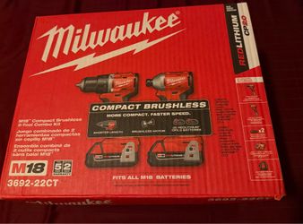 M18 18V Lithium-Ion Brushless Cordless Compact Drill/Impact Combo Kit (2-Tool) w/(2) 2.0 Ah Batteries, Charger & Bag