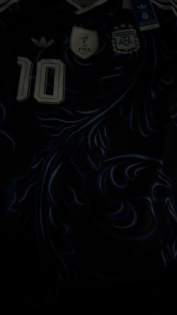 Kids large messi away 22 jersey
