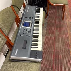 ROLAND FANTOM  76 Keys 