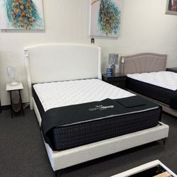 Queen White Boucle Platform Bed Frame 