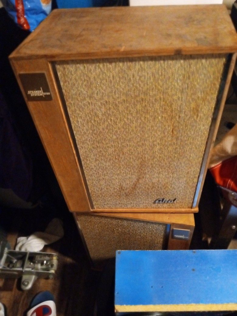 Really Old Pair Akai Speakers 50 Bucks Cash