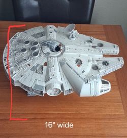 Starwars Millennium falcon 2004