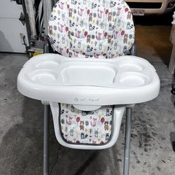 Baby Trend High Chair/booster Seat