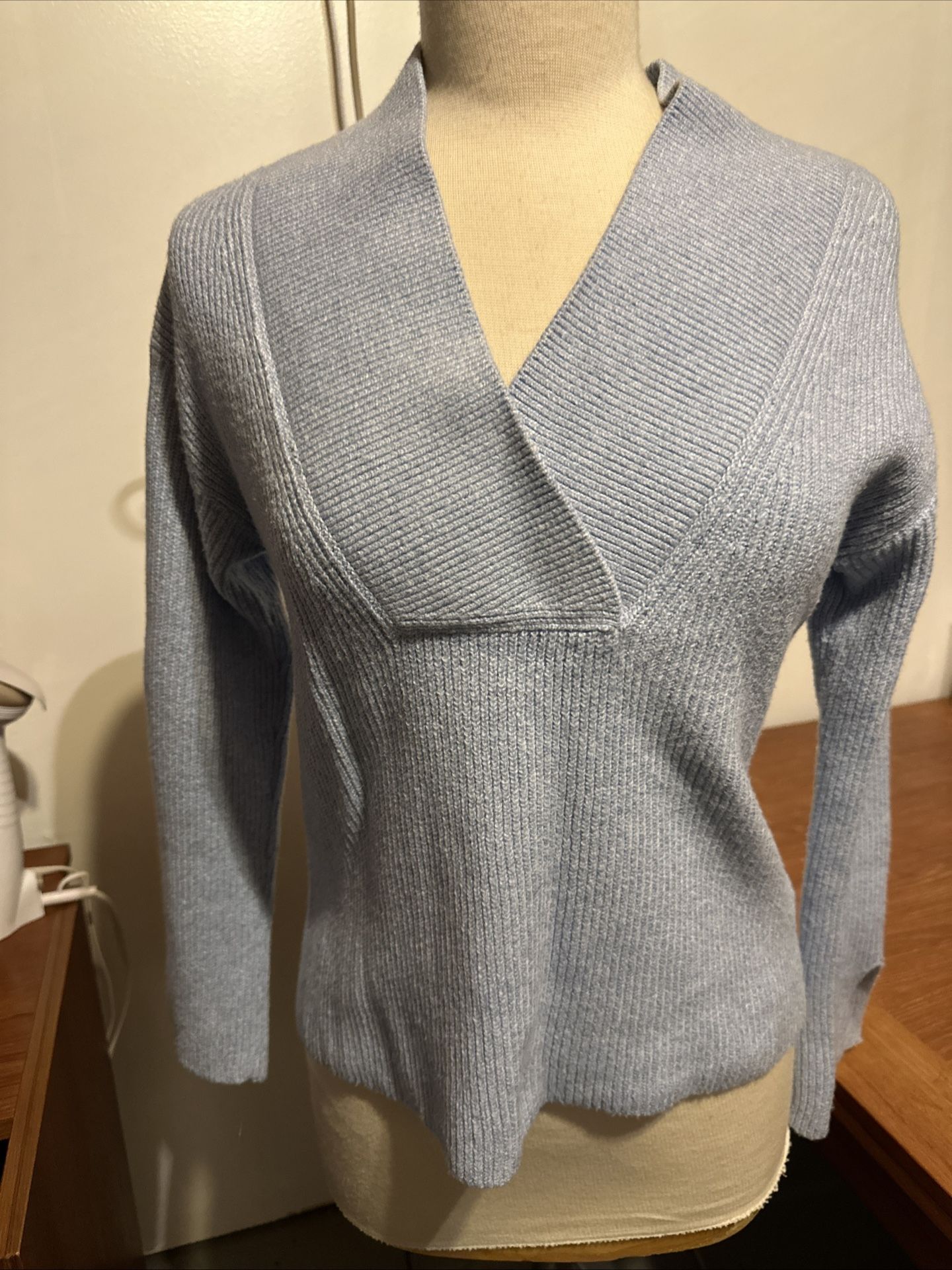Women’s Sweater Banana Republic Cotton Blend Pullover V-neck Long Sleeve XXS