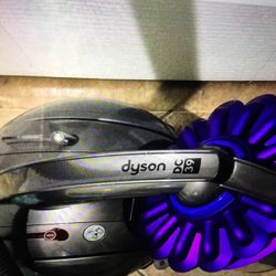 Vacuum Dyson Dc39 