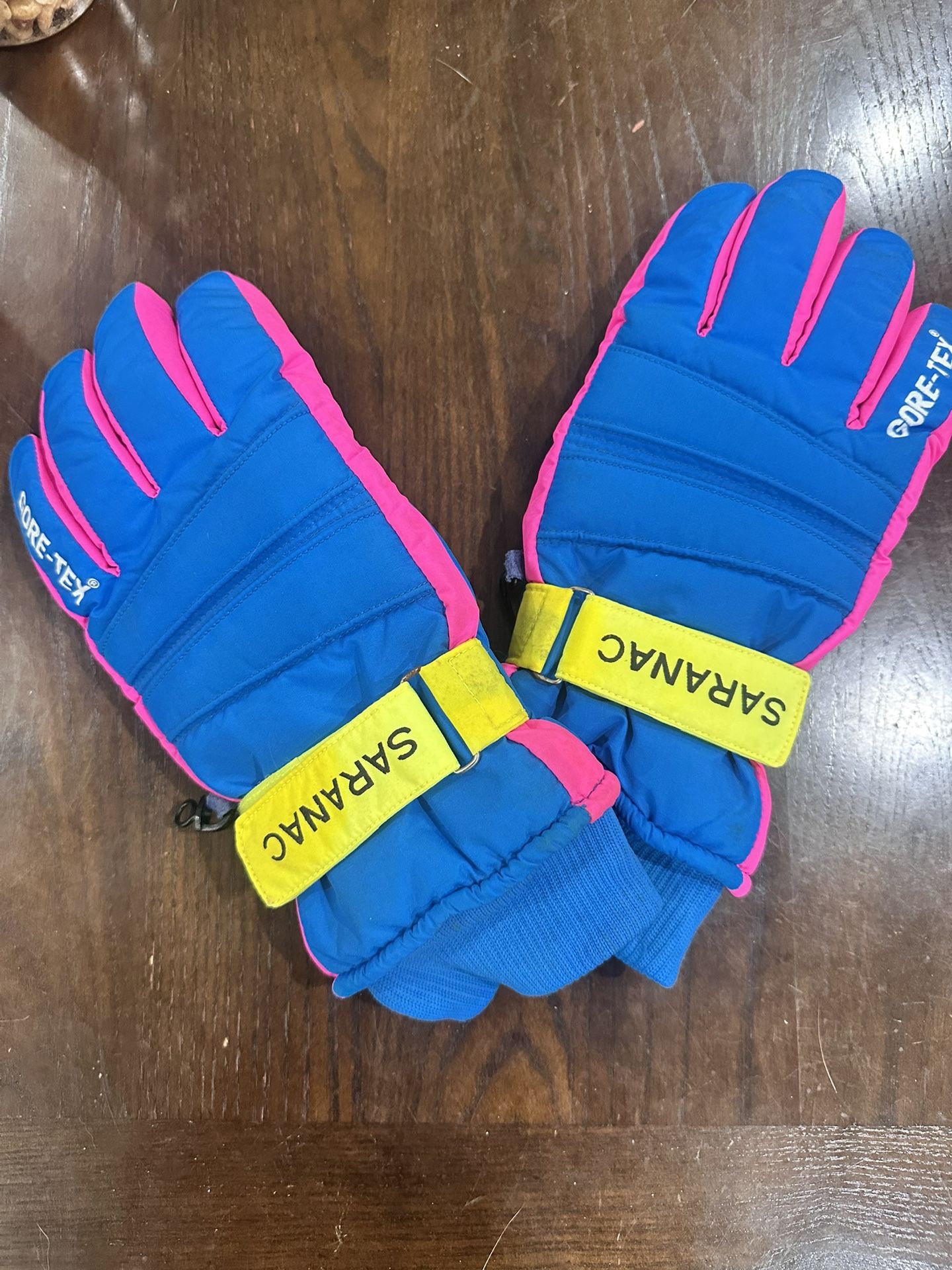 Brand New Vintage SARANAC Gore-Tex Snow Gloves