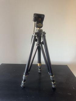 Bausch & Lomb Professional Camera Tripod with Fluid Head with NO Mount