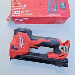 Milwaukee 12V Cable Stapler