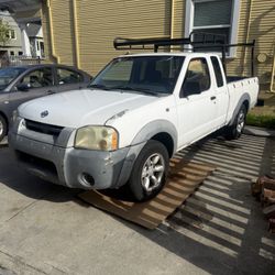 2001 Nissan Frontier XE King Cab 6ft Bed 