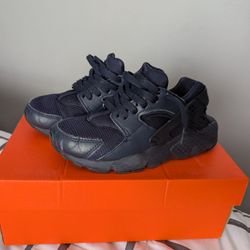Nike Huarache 3.5Y