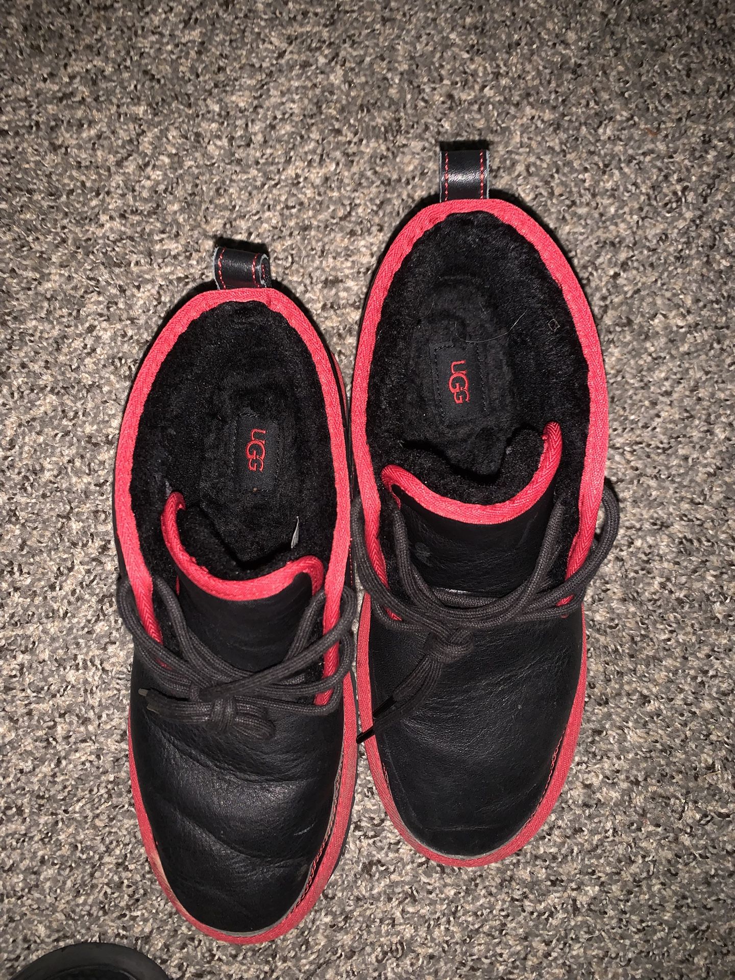 UGG Boots Black With Red Outline