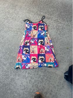 Cartoon dress size is about large