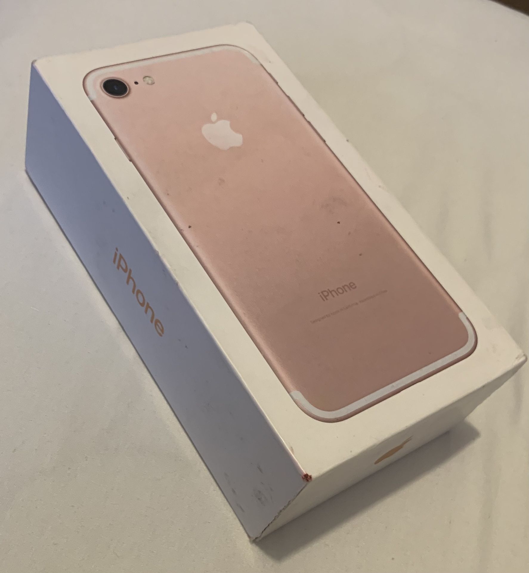 Rare: Apple iPhone 7 - 4.7” - Rose Gold - Unlocked - Like nEW