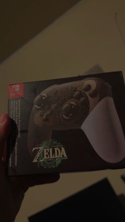 Nintendo Switch Pro Controller (Zelda Tears of the Kingdom edition)