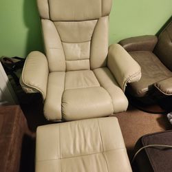 Leather Swirl Chair With Ottoman 