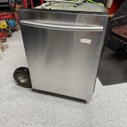 Stove, Dishwasher And Microwave 