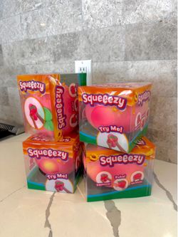 Brand new squeezy peach squishy
