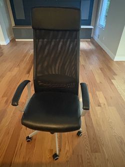 Office chair - rarely used  -$20