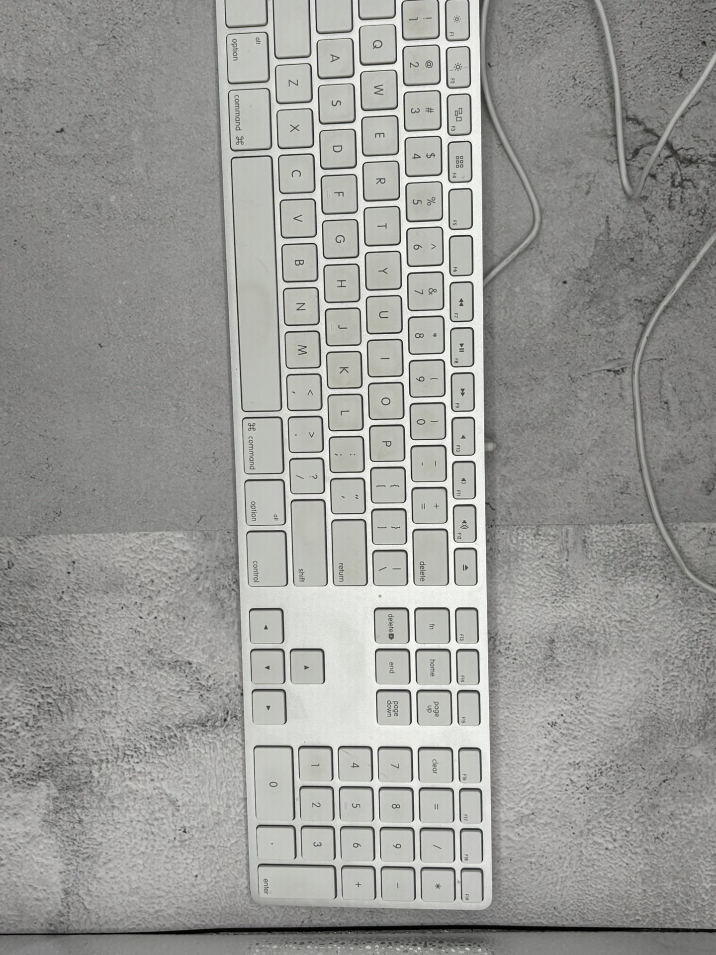 Apple keyboard