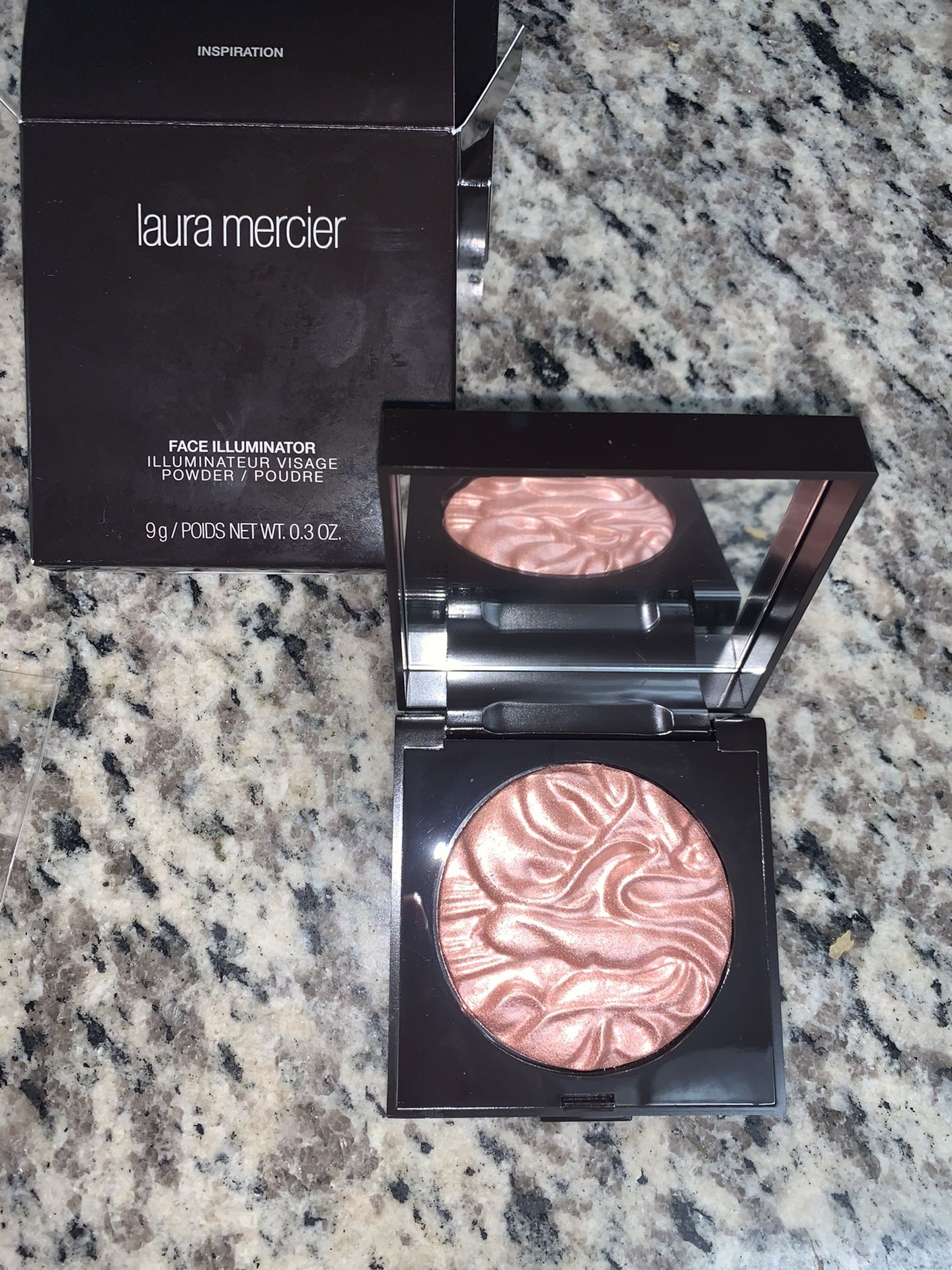 Laura Mercier- face Illuminator