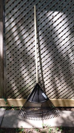 24 in Anvil poly leaf rake