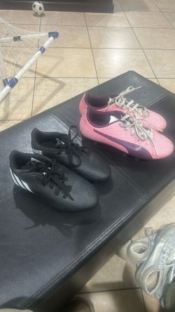 Soccer Shoes Boys Size 11 Girl Size 2