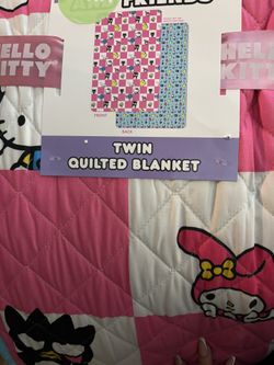 Hello Kitty Quilt Blanket Twin