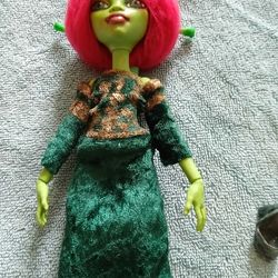 OOAK CUSTOM FIONA DOLL