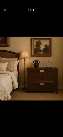 Modern Espresso Brown 3-Drawer Nightstand | Solid Wood | Excellent Condition