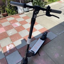 NIU Electric Scooter for Adults - KQi1 Pro