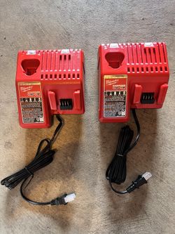 Milwaukee M18 Charger