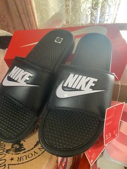 Nike Benassi Slide Sandals Size 13
