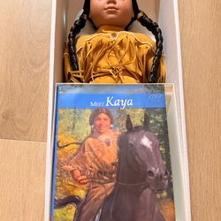Original 2002 American Girl Kaya Doll With Meet Dress & Book Vintage