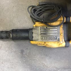 Dewalt hammer