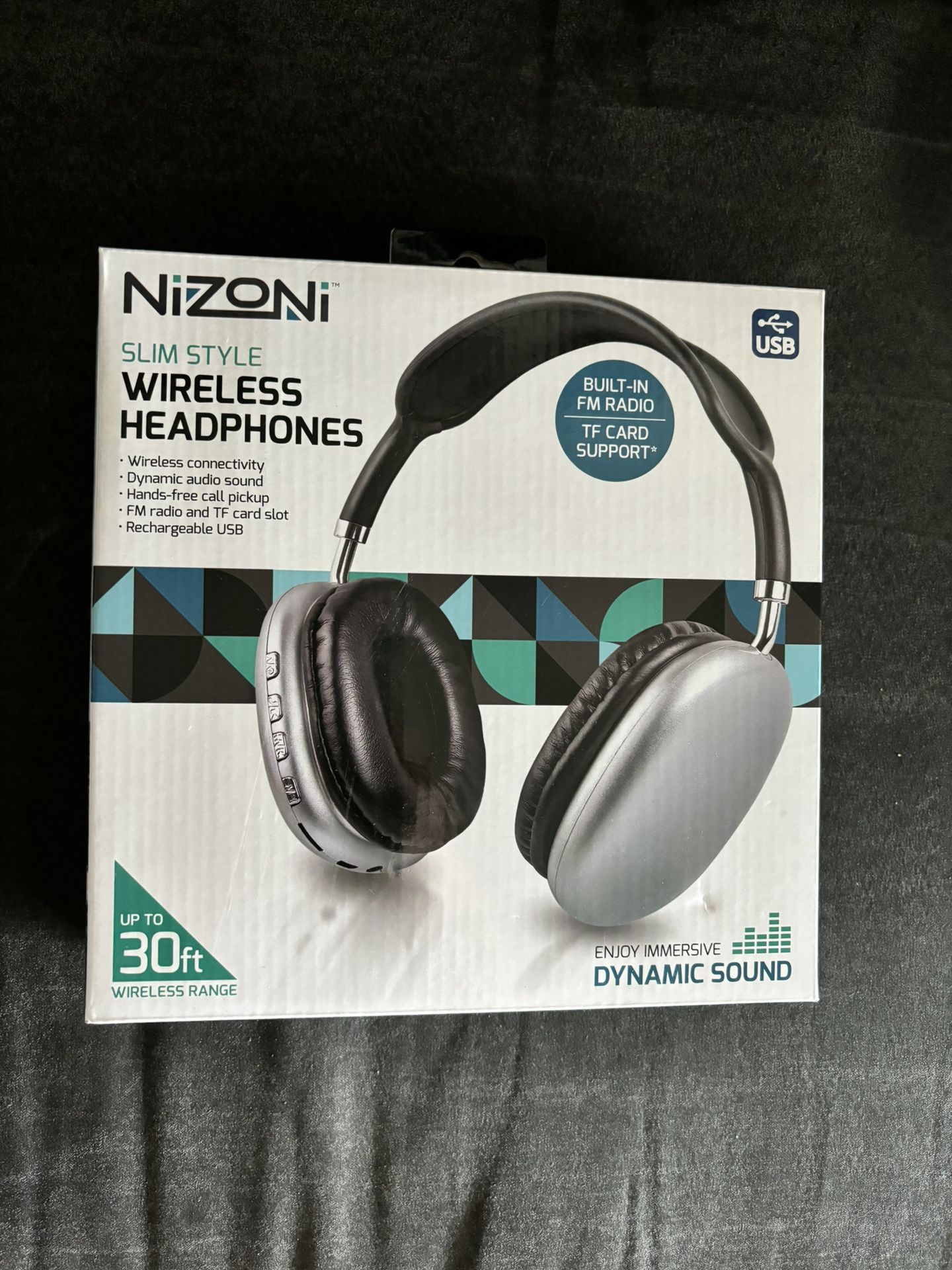 New Wireless Headphones W/ Built In FM radio