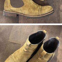 Ugg’s boots Men size 8 never worn