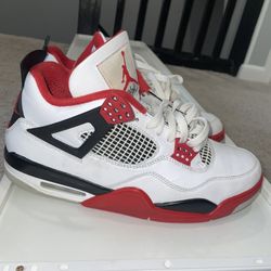 Jordan 4 Retro 