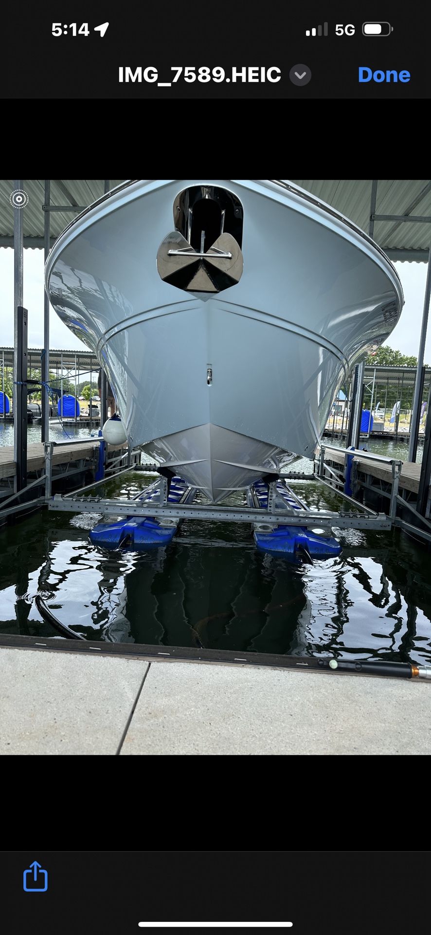 HydroHoist 8800 UL V hull boat lift