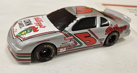 Kellogg's Ironman Chevrolet Monte Carlo  diecast model car. Bank 