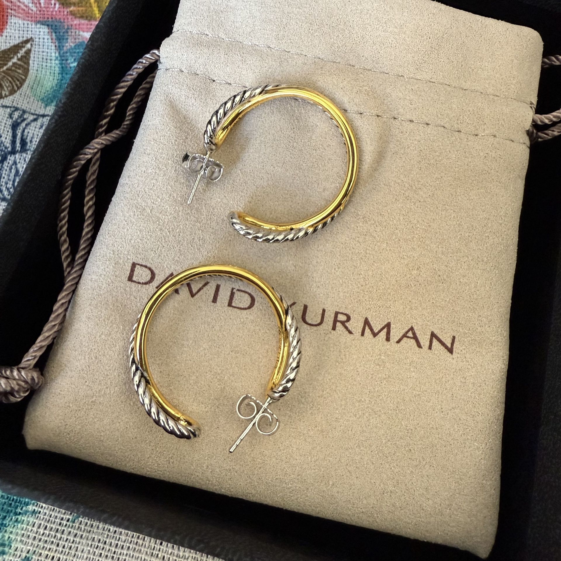 David Yurman Crossover Hoop Earrings Womens