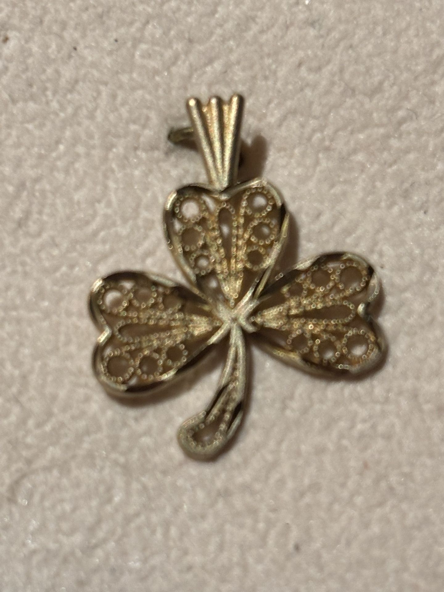 10 Karat Clover Charm