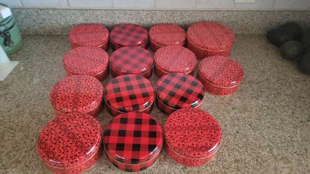 New Gift Cans Scroll abd Checked Design