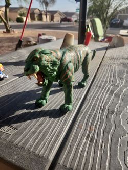 Masters of the Universe He Man Battlecat figure loose good shape