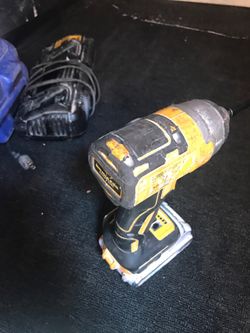 DEWALT 20 v