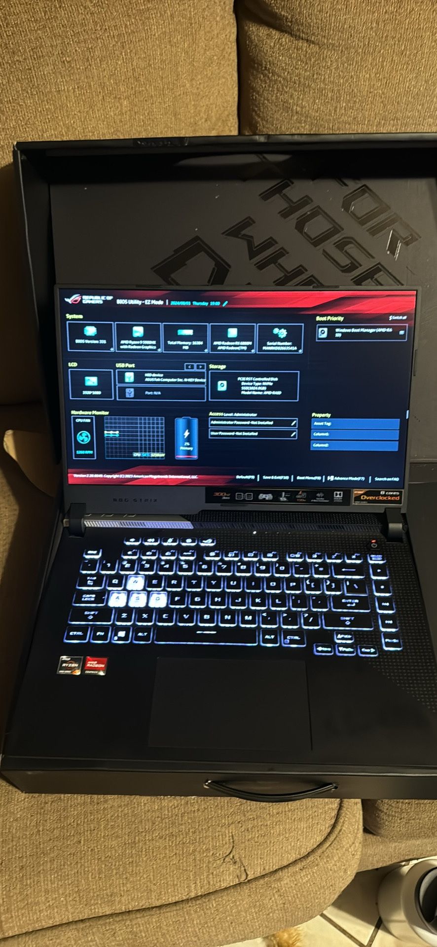Asus G15 AMD advantage edition 300hz ryzen 9 5900hx and radeon 6800m 12gb graphics