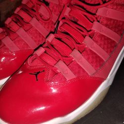 Jordans Size 12 Mens Like NEW!