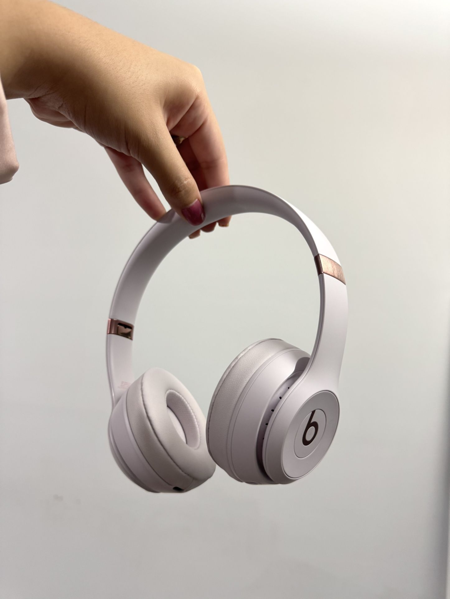Beats Solo 4 Cloud Pink