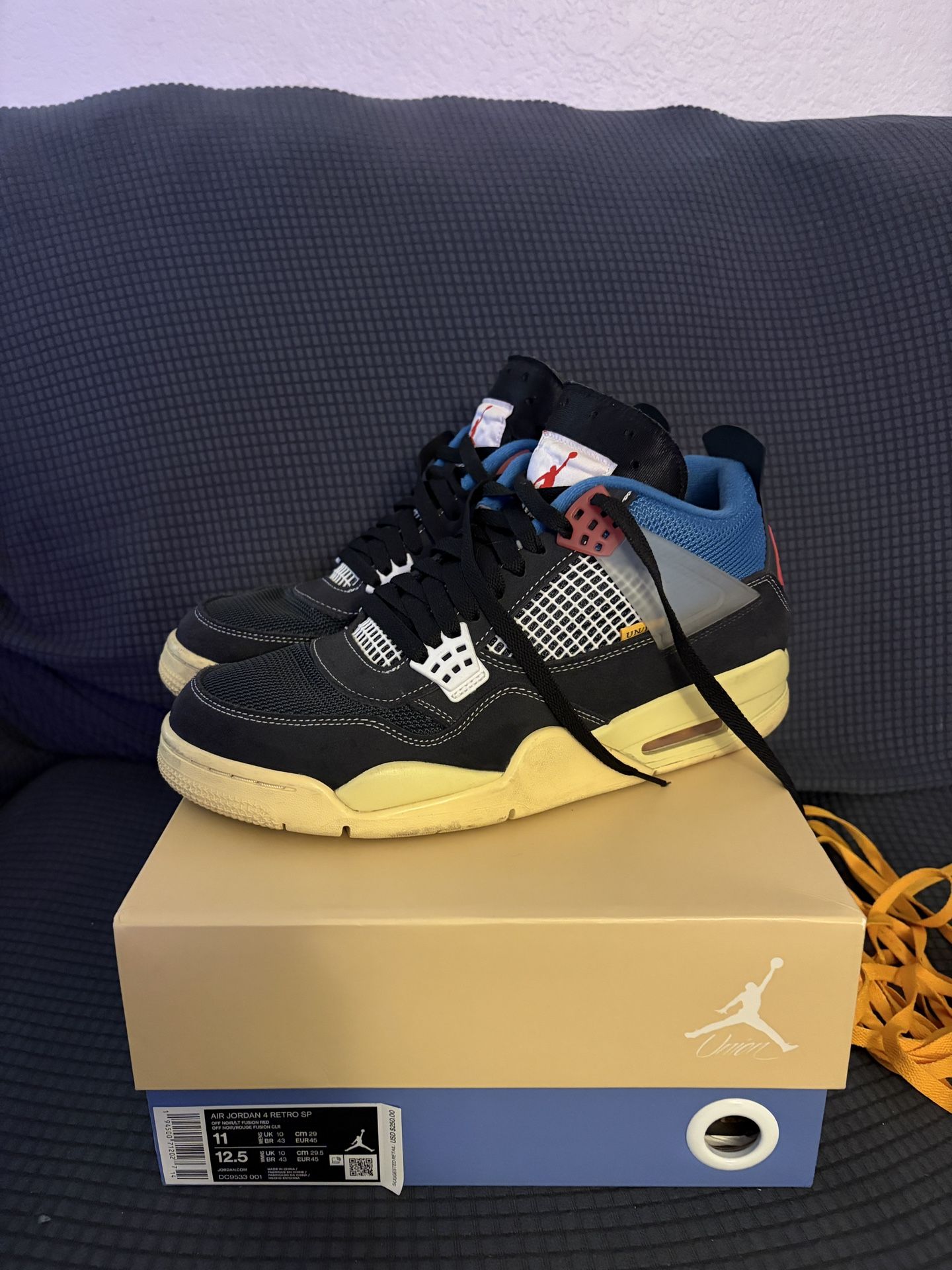 Selling Union Jordan 4 11