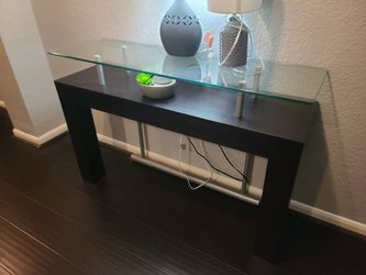 Wall accent table with Glass