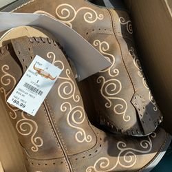 Womens Ariat Boots Size 1